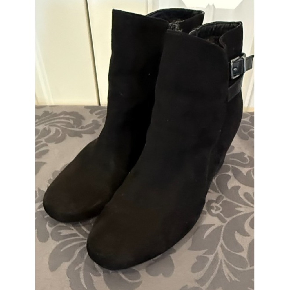 Sole Society Carolann Black Suede Ankle Boots 8.5M Block Heel Zip Buckle